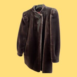 Sasson Vintage Faux Fur velvet like Coat Leather Leaf Button Closure Brown Sz 8